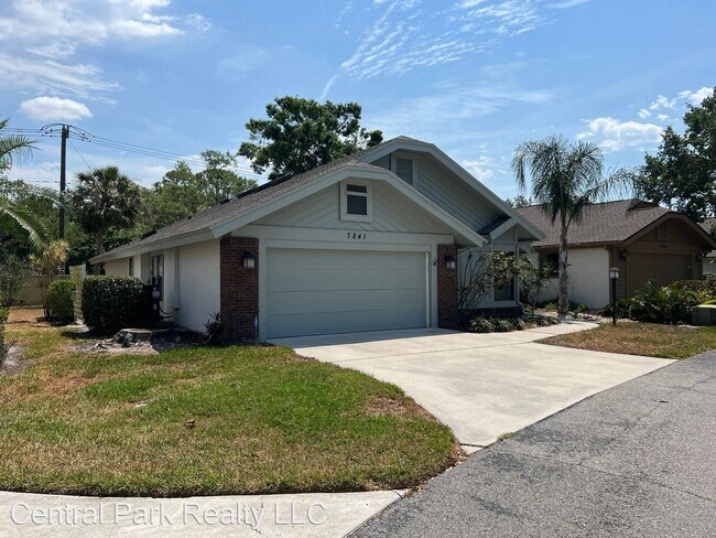 Building Photo - 3 br, 2 bath House - 7841 Pine Trace Dr