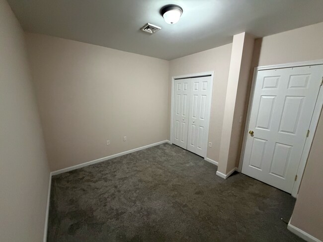 Foto del edificio - Adams Ave.