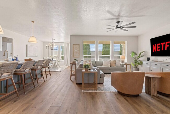 Foto del edificio - 3173 S Mystic Seaport Ave