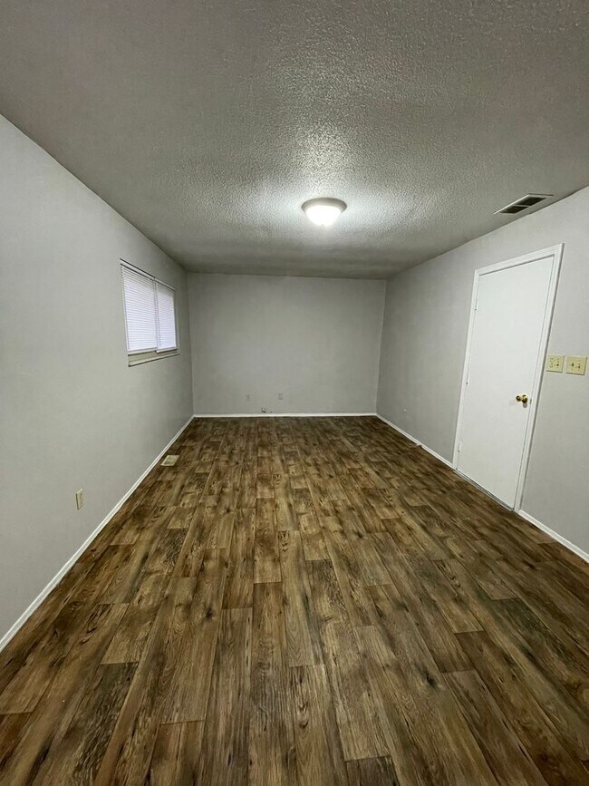 Foto del edificio - Warren Twp - 3 BR home