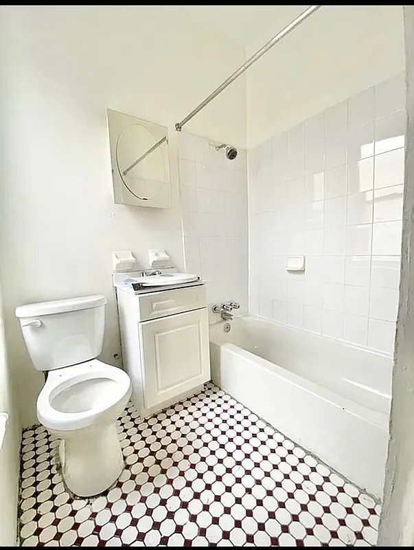 Building Photo - 185 Fourth Avenue