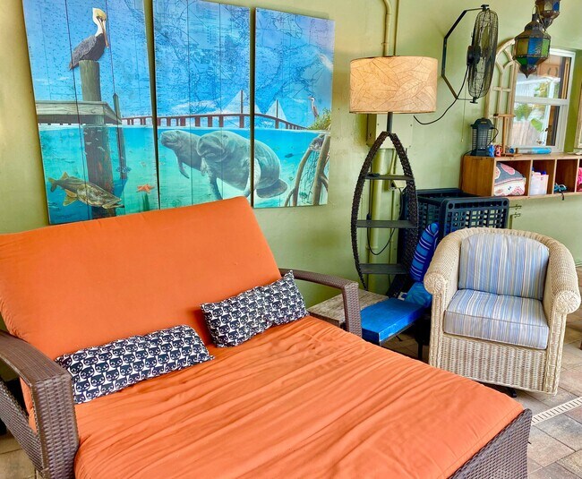 Foto del edificio - 6511 Flamingo Way S