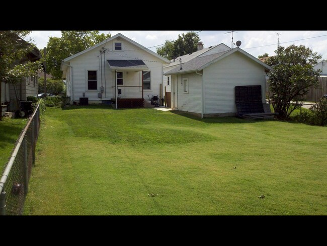 Foto del edificio - 1409 Highview Ave