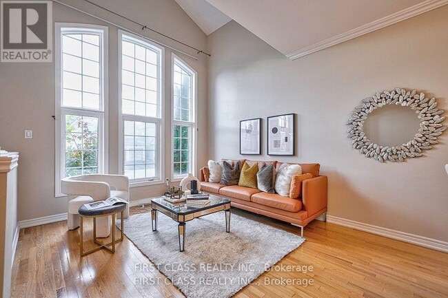 Building Photo - 12 Glaceport Crescent