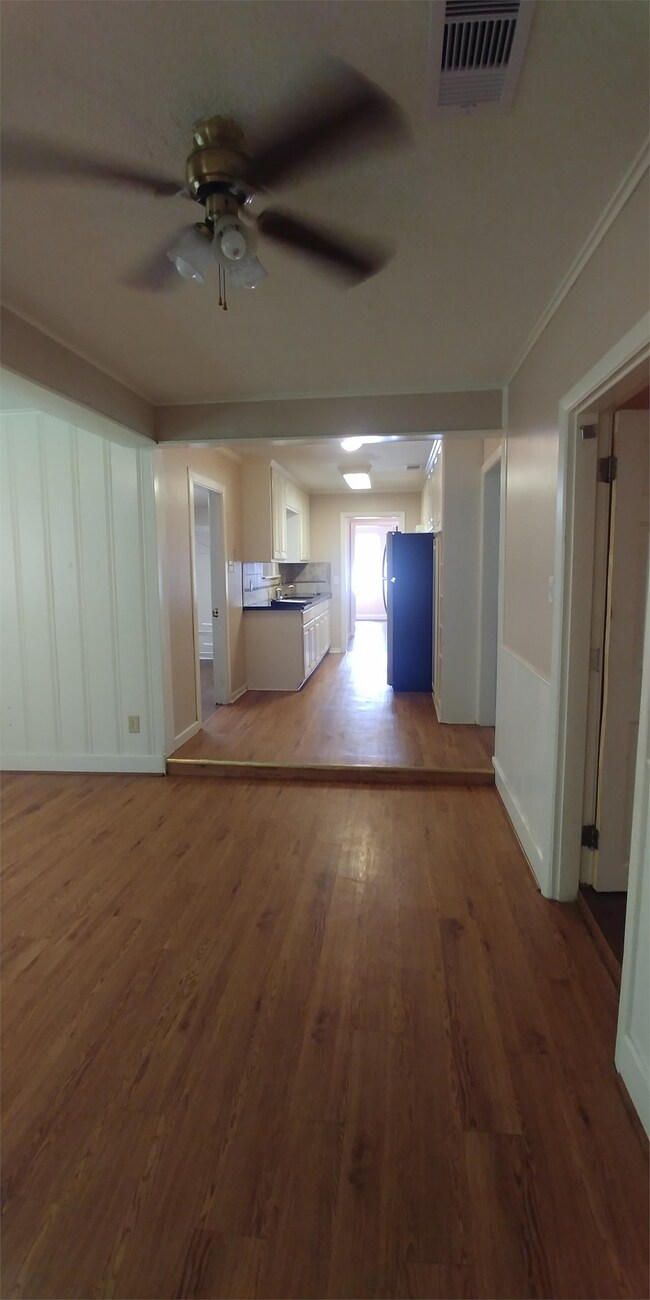 Foto del edificio - 104 Caladium St