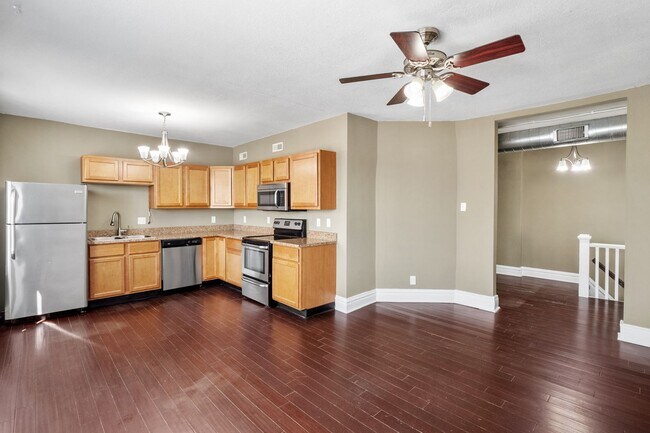 Building Photo - 4517-4525 S. Kingshighway/4903 Devonshire