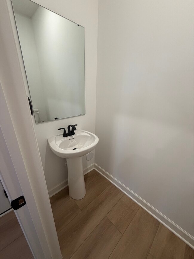 Building Photo - 10545 Harbor Ln N