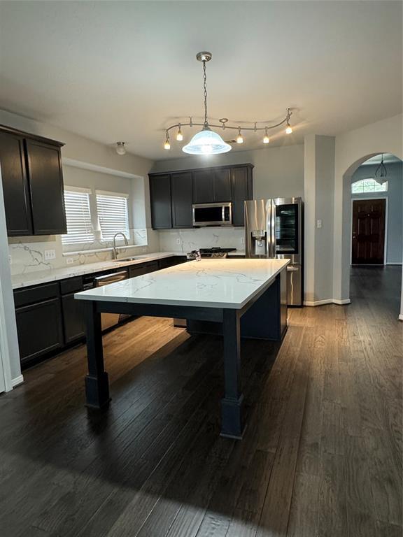 Foto del edificio - 12103 Canyon Falls Dr