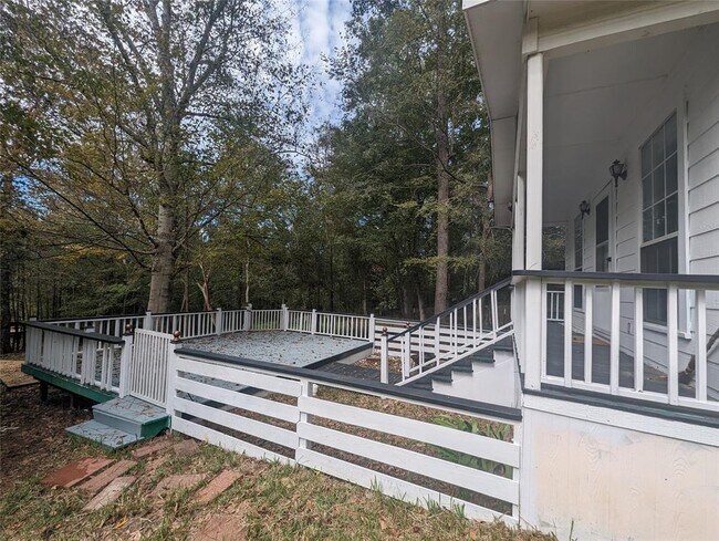 Foto del edificio - 1000 Hillbilly Heaven Rd