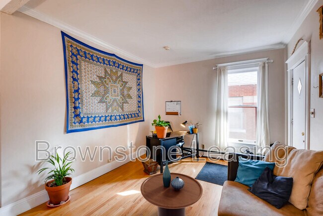 Foto del edificio - 1035 N Marion St