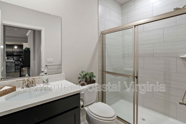 Building Photo - 175 Royal Black Heath