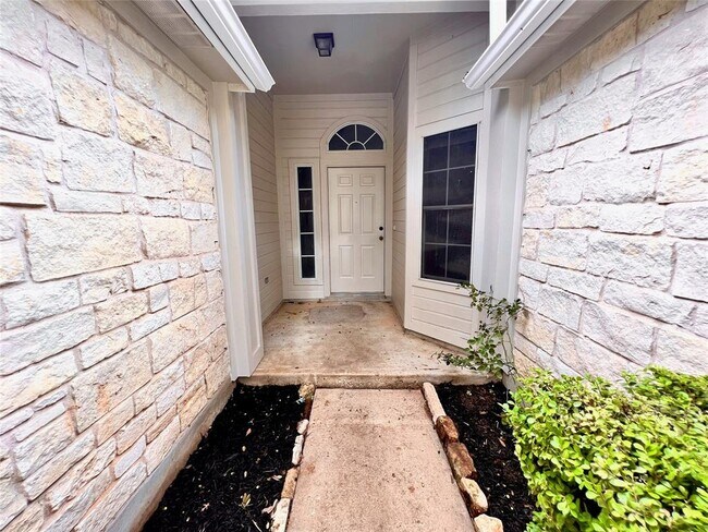 Building Photo - 14512 Hartsmith Dr