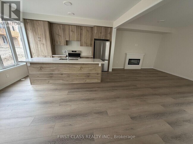 Building Photo - 26 Helmkay Ave