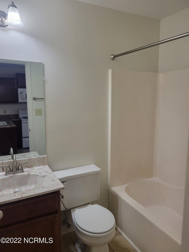 Foto del edificio - 128 Easy St