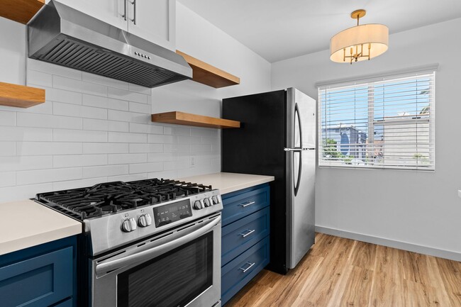 Building Photo - 936 Cedar Ave