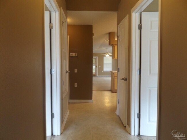 Building Photo - 7835 Heirloom Dr