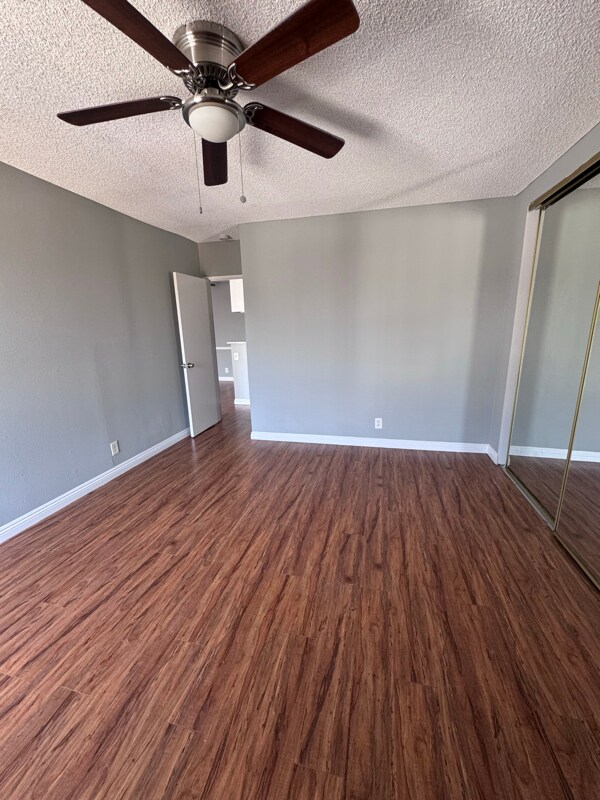 Foto del edificio - 215 N Belmont St