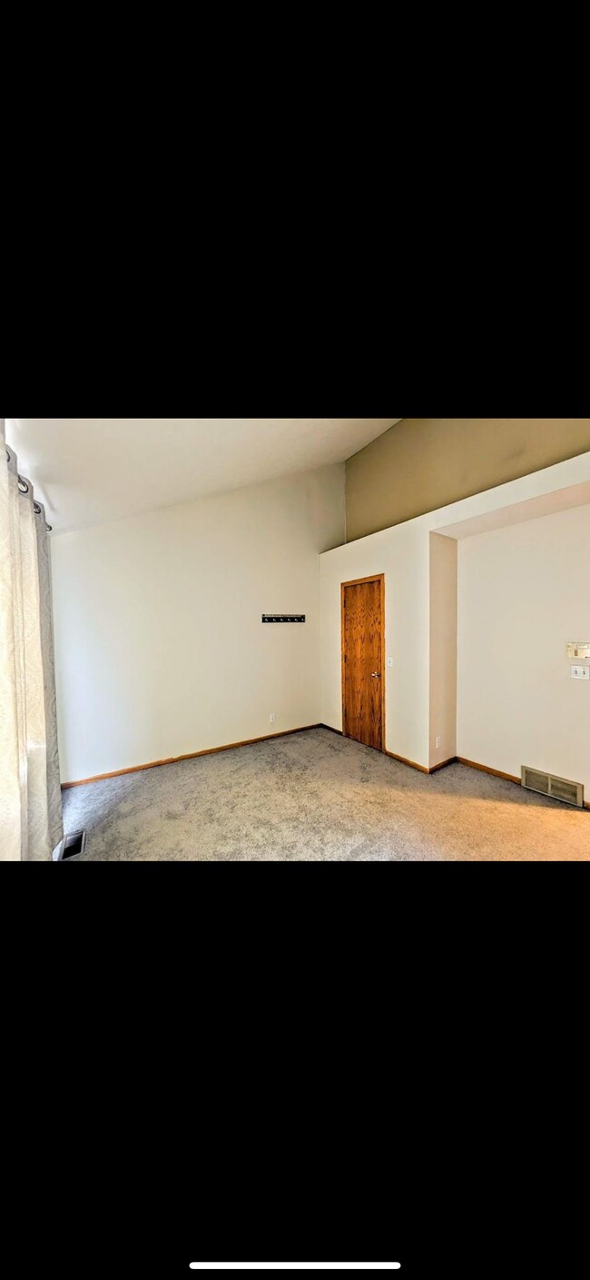 Foto del edificio - 8515 Potter St