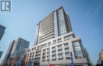 Building Photo - 1118-68-768 Abell St