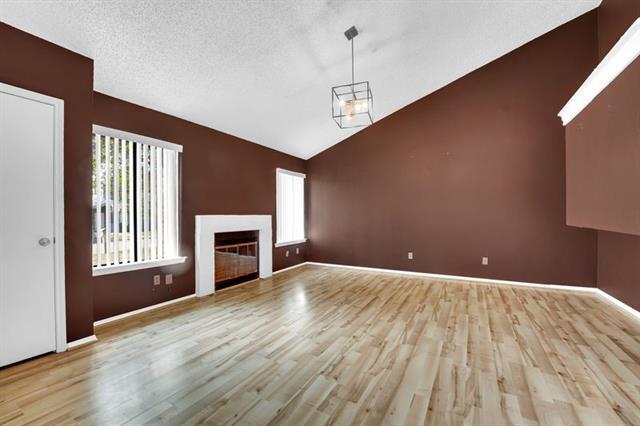 Foto del edificio - 1105 Cloudcrest Ct