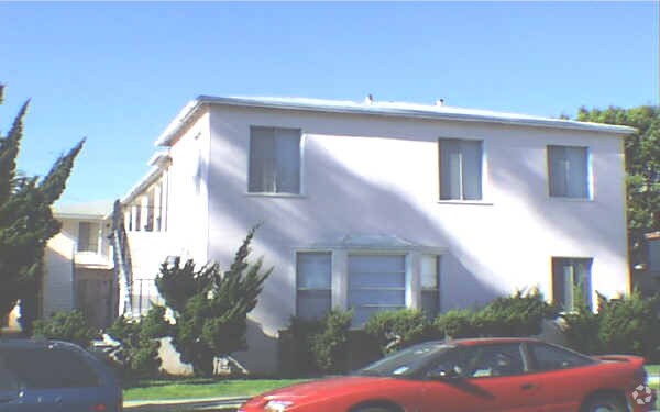 Primary Photo - 223 Belmont Ave
