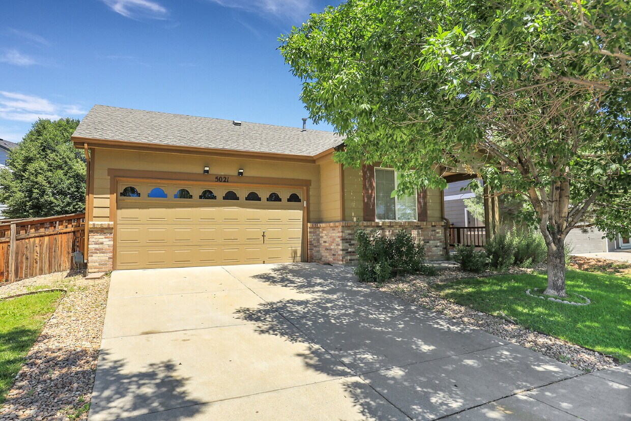 Foto principal - $2,295.00, 2 bedroom plus office, 2 bathro...