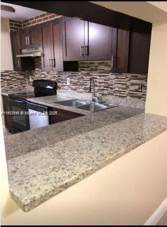 Building Photo - 4943 NW 82nd Ave