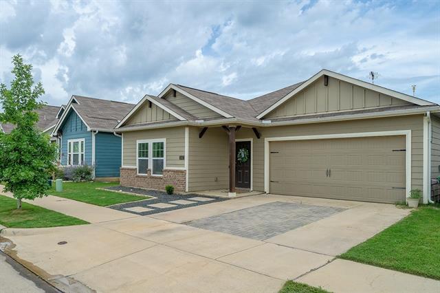 Building Photo - 2317 Paxton Way