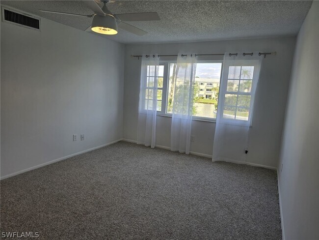 Foto del edificio - 13511 Stratford Pl Cir