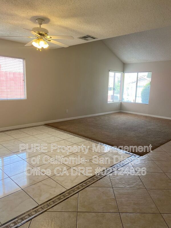 Foto del edificio - 9082 Westvale Rd