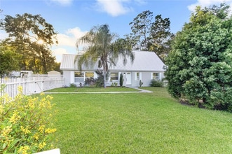 Building Photo - 546 NE 43rd Ct