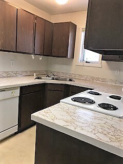Foto principal - 104 B St