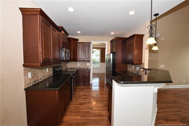 Building Photo - 276 Wynngate Dr