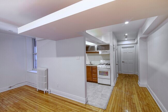 Photo du bâtiment - 6210 Chemin Deacon