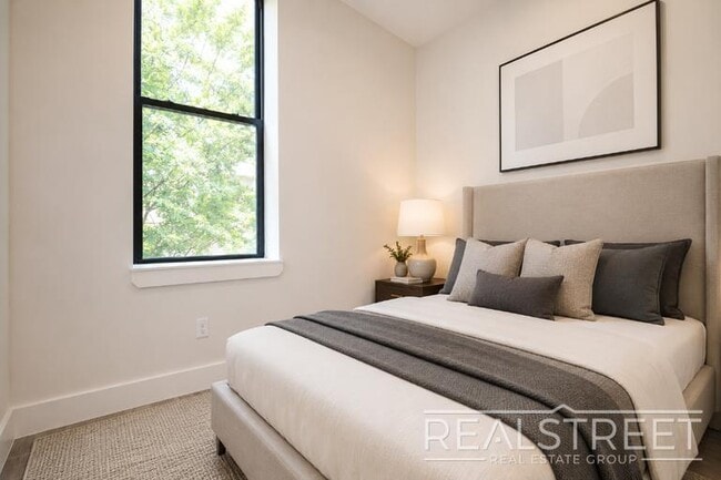 Building Photo - BRAND NEW SPACIOUS Flex 2 Bed Duplex in Bed Stuy!
