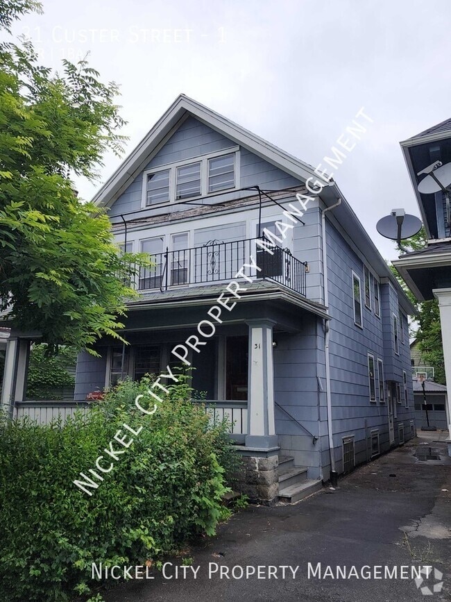 Building Photo - 31 Custer St