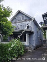 Building Photo - 31 Custer St