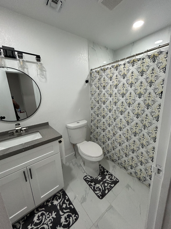 Building Photo - 4321 Mott Cir