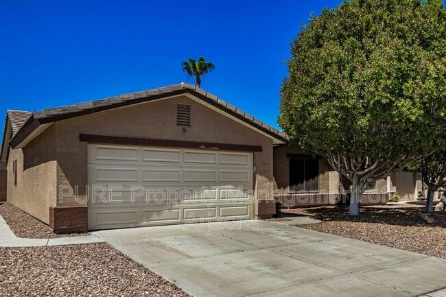 Building Photo - 15214 W Crocus Dr