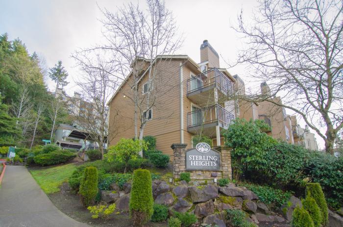 Foto principal - 2 bedroom in Bellevue WA 98006