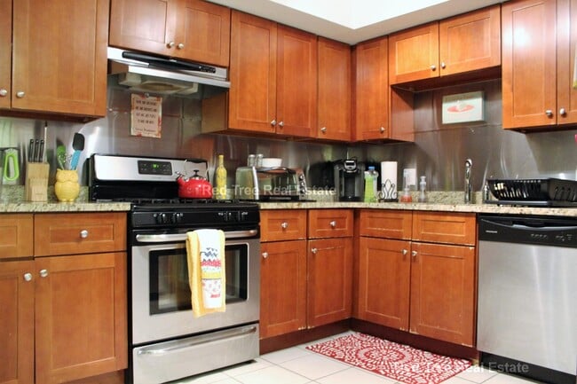 Photo - 10 Strathmore Rd Apartment