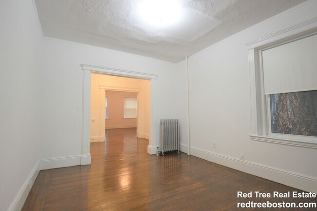 Building Photo - 30 Medfield St