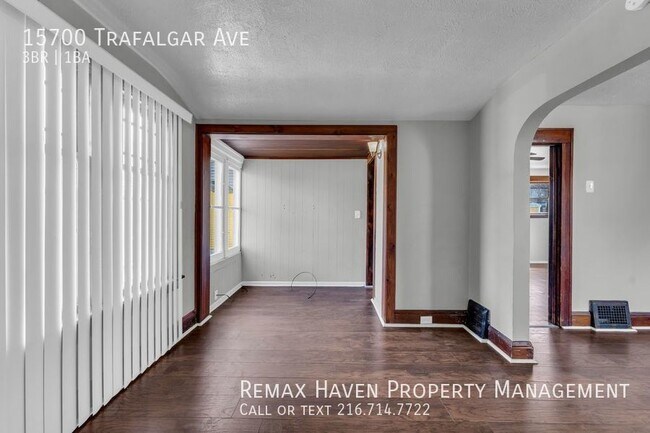 Building Photo - 15700 Trafalgar Ave, Cleveland - 3 bed 1 b...