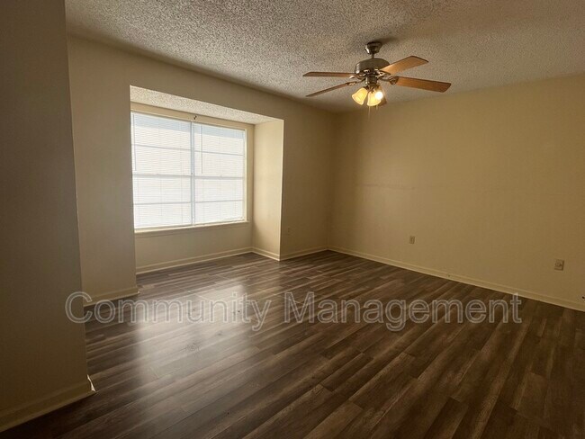 Foto del edificio - 5137 Weston