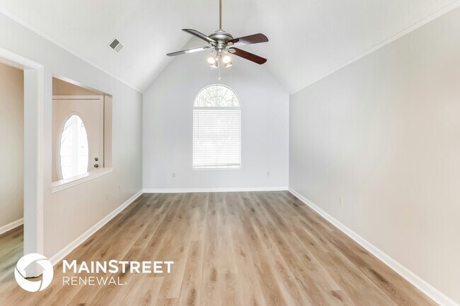 Foto del edificio - 6915 Blackthorn Dr