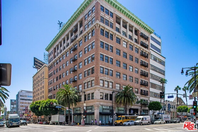 Building Photo - 1645 Vine St