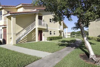 Building Photo - 13060 Vista Isles Dr