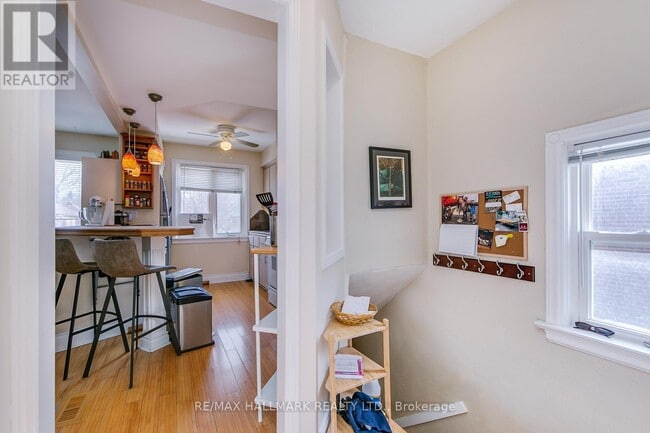 Building Photo - 96 Hertle Ave