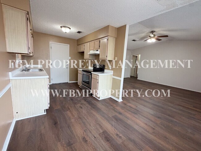 Foto del edificio - 921 Park Pl Blvd