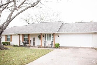Building Photo - 1505 Yucca St